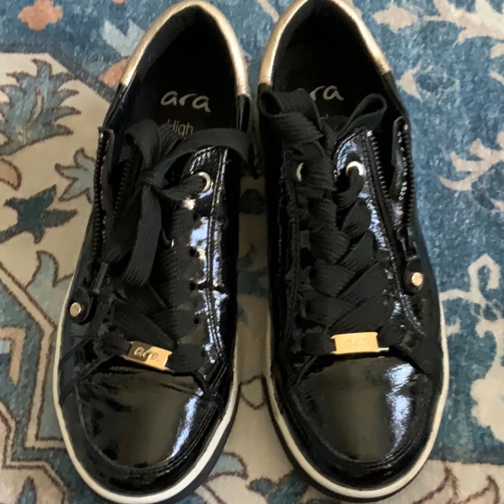 ARA Black and Gold Sneakers w zipper
